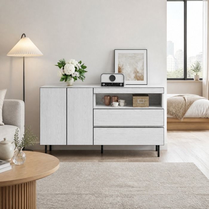 Buffet bas blanc 140 cm en panneaux de particules avec 2 portes 2 tiroirs et rangements ouverts
