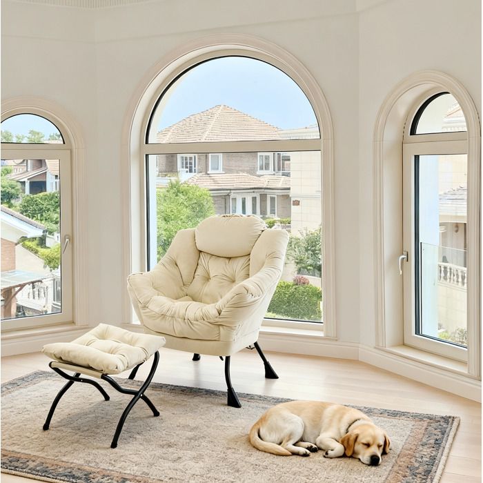 Fauteuil avec repose-pieds. fauteuil de relaxation. pieds en métal. tissu en polyester - pour salon et chambre. Beige