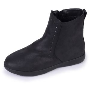 bottine cloutée