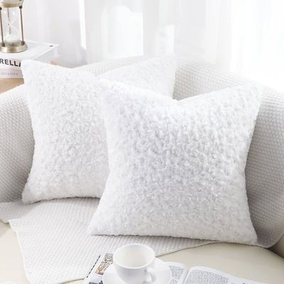 Lot De 2 Housses De Coussin En Fausse Fourrure Beige 45x45 Cm - Doux Et Chaud Pour Canapé, Lit Ou Voiture - 5