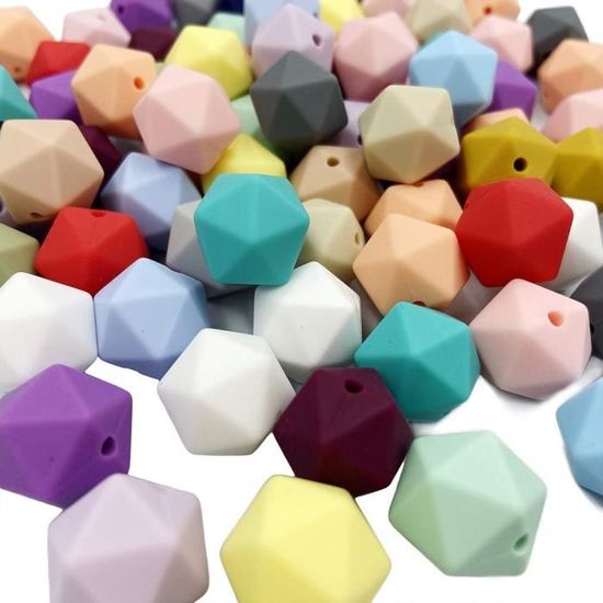 Lot De 10 Perles Cubiques Gravées Coeurs Avec Un Trou De 2mm