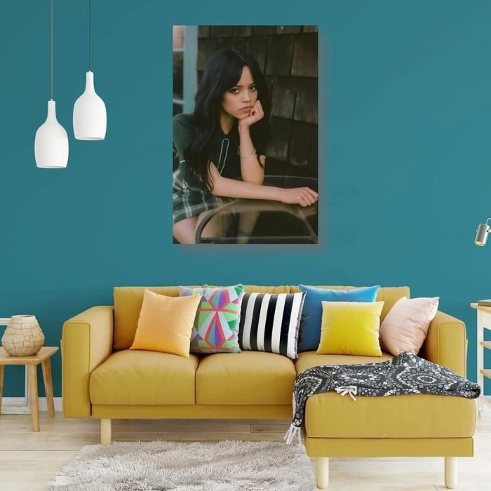 Impression Sur Toile Jenna Ortega – Décoration Murale 40 X 60 Cm – Moderne Pour Chambre Ou Salon