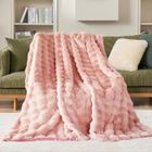 Couverture 130 x 160 cm, Epaisse Plaid Lapin en Peluche Super Douce et Duveteux, Polyvalente Plaid Polaire Chaude et Confortable,B - Maison