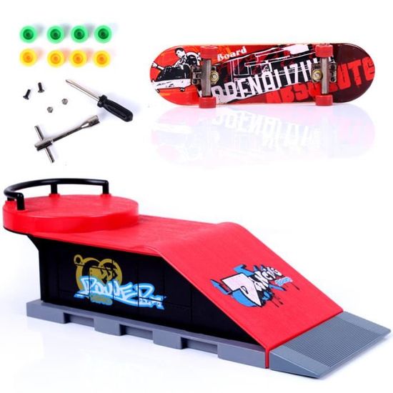 MOMSIV Lot de 6 mini skateboard à doigts et rampes - Kit d'accessoires amusants pour skateboard et parc - Jouet avec accessoires de rampe pour enfants et enfants (6 en 1 MOMSIV Lot de 6 mini skateboard à doigts et rampes - Kit d'accessoires amusants pour skateboard et parc - Jouet avec accessoires de rampe pour enfants et enfants (6 en 1