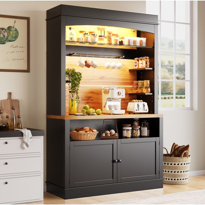Colonne de cuisine vitrine avec LED USB 2 portes étagères ouvertes et 6 crochets MDF et métal noir 107×43×184 cm - UVRION