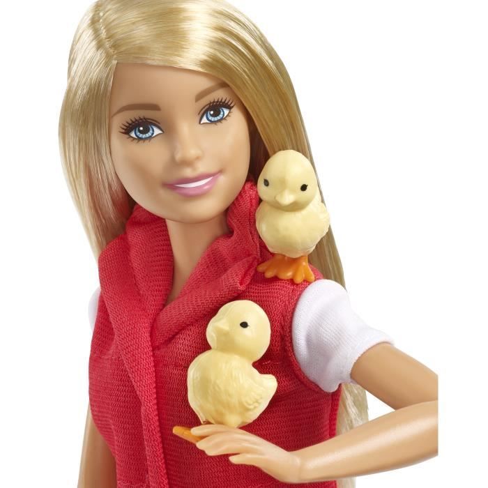 Barbie Métiers coffret Vétérinaire à la ferme avec poupée blonde, 7 animaux  et 10 accessoires, jouet pour enfant, GCK86
