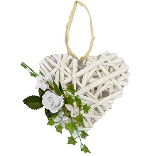 Coeur en rotin avec rose et feuillage blanc à suspendre (x1) REF/FMA3026