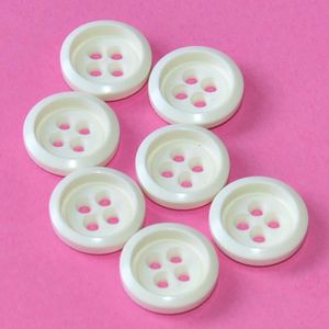 Mercerie lot de 5 petits boutons carrés plastique vert 8mm button