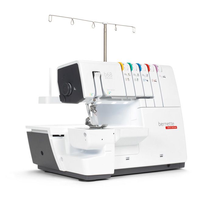 Machine combinée à point de surjet et à point enveloppant Bernette B68 - Bernette
