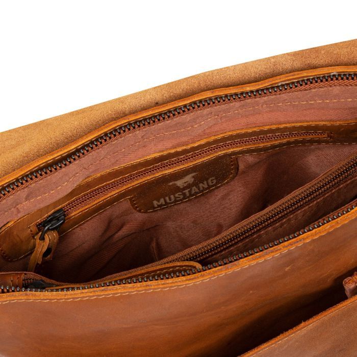 MUSTANG Borsa A Tracolla In Pelle Catania – Colore Cognac – Formato Piatto 24x18,5x5,5 Cm – Tracolla Regolabile
