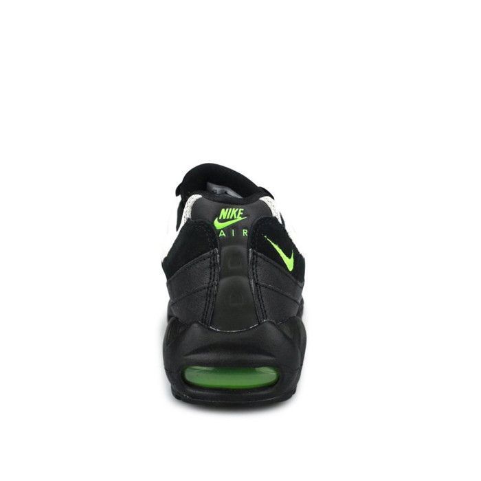 Air max 95 essential noir hotsell homme