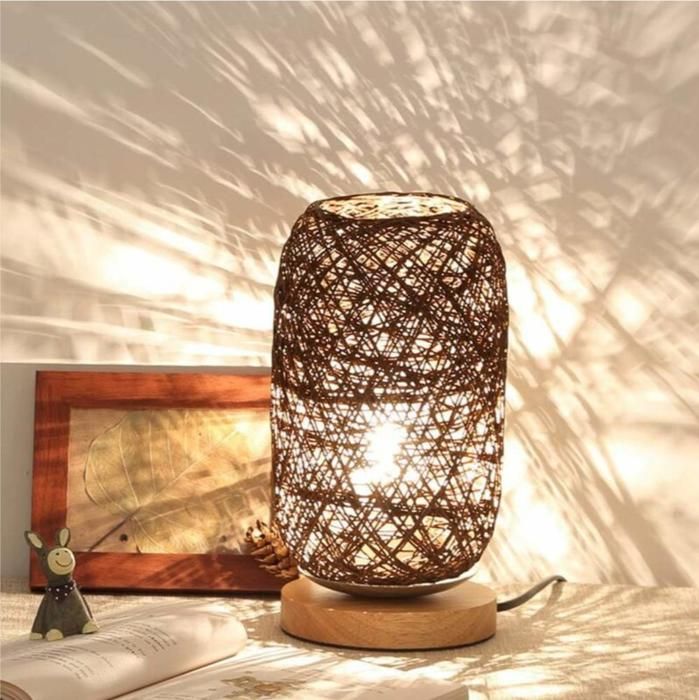 Lampe de chevet en cordon en rotin et support en bois Marron