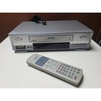 MAGNETOSCOPE TOSHIBA V642EF LECTEUR ENREGISTREUR K7 CASSETTE VIDEO VHS 6 TETES HIFI STEREO VCR + TELECOMMANDE