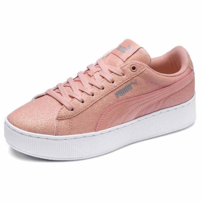 baskets puma vikky platform glitz. la plateforme puma vikky combine deux silhouettes à succès, le puma vikky et la plate-forme emblé