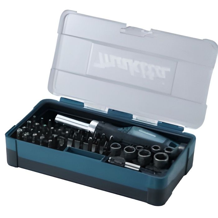 Coffret 120 outils à main Makita E-06616 