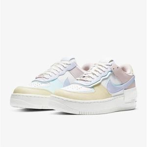 nike air force 1 blanche bleu et rouge