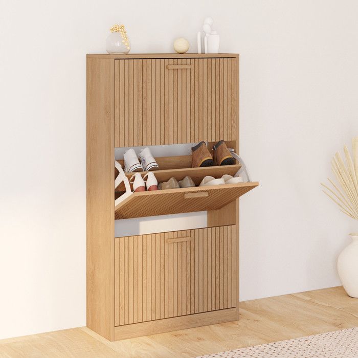IDMARKET Meuble à chaussures 18 paires JULIETTE 3 portes lattes tasseau bois coloris chêne IDMARKET Meuble à chaussures 18 paires JULIETTE 3 portes lattes tasseau bois coloris chêne