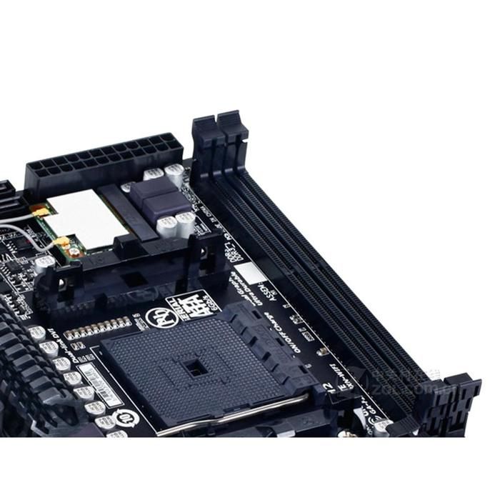 Carte mère micro atx GA-F2A88XM-HD3 Gigabyte Magasin face Cap 3000 06700 Saint Laurent du var
