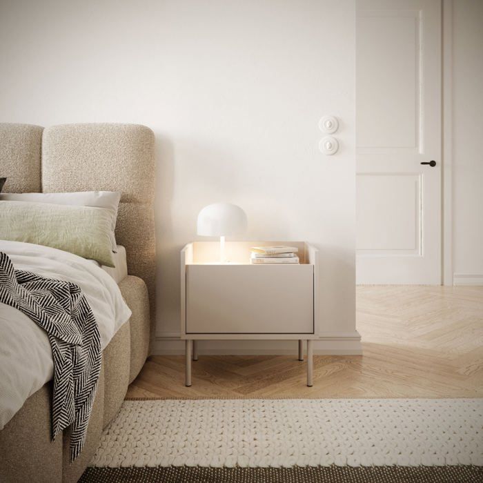 Table de chevet 1 portes – TOVI– cachemire/chêne Lindberg – 50 cm
