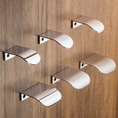 Poignée Pour Meubles En Zamac Et Porcelaine Entraxe 128 Brun Alu, Lot