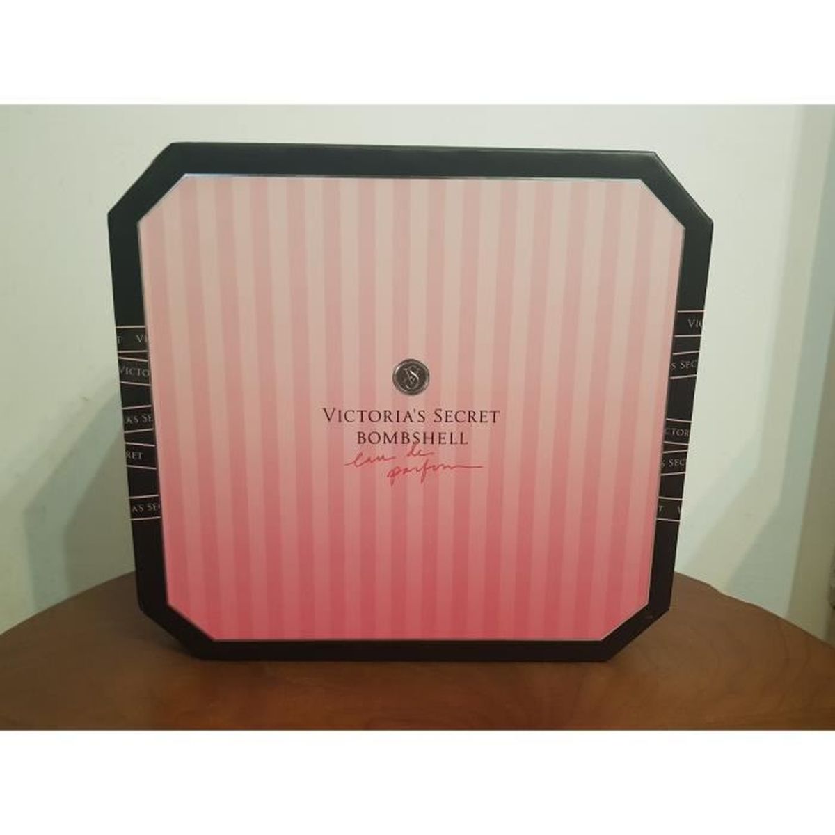 Grand Coffret De Brume Victoria Secret Victoria secret coffret Bombshell. - Cdiscount Au quotidien