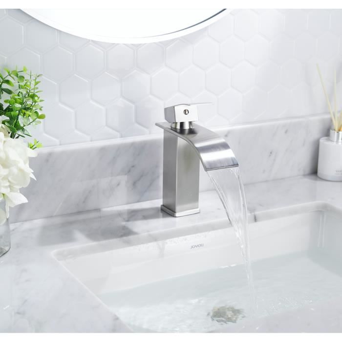 Robinet de lavabo cascade en laiton nickelé FORIOUS - Design moderne