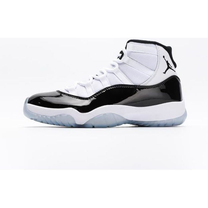 Baskets Air Jordan 11 Homme et Femme Basketball