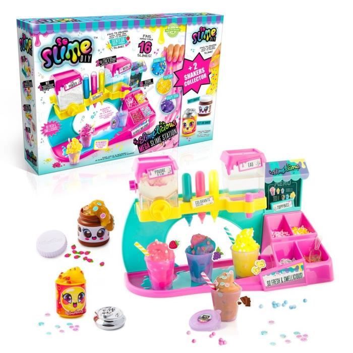 Toy Slime Dans Une Main D'enfant. Petite Fille Jouant Avec Du Slime Rose  Vif Qui S'étend. Jouet Fait Maison Populaire Dans Le Monde Entier. Faire De  La Boue Par Vous-même.