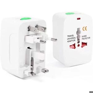 Adaptateur de Voyage France vers Inde avec 2 USB-C et 2 USB-A