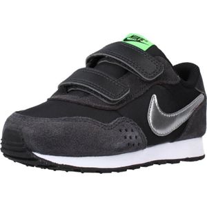 Nike avec deals scratch devant