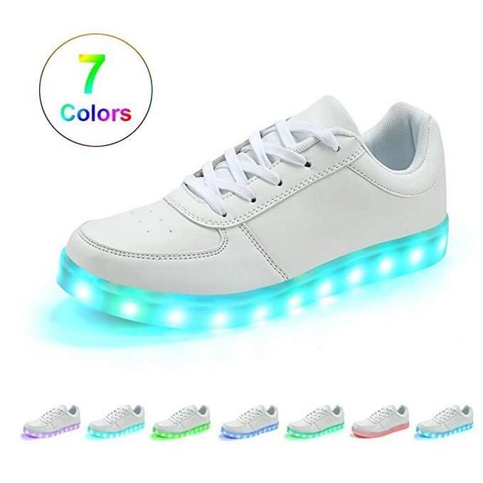Baskets hotsell led fille