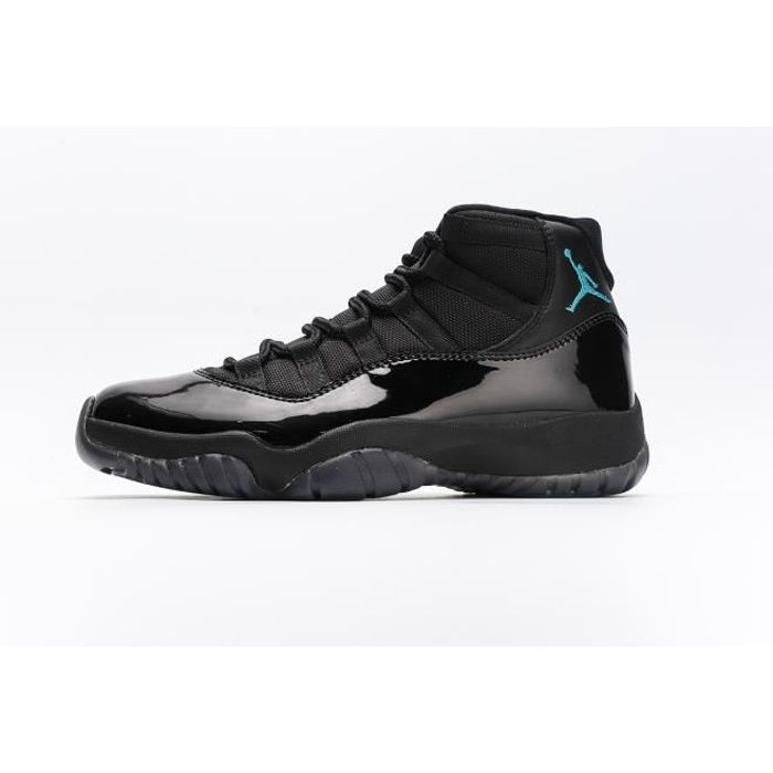 Baskets Air Jordan 11 Homme et Femme Basketball