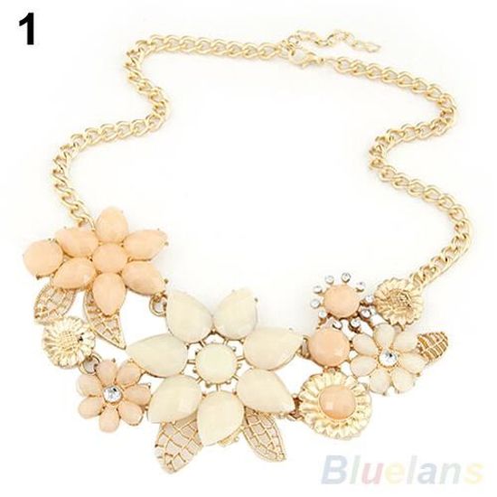 Collier Déclaration Fleur 3D Vert - Plastique - Longueur <14" - Neuf Sans Emballage