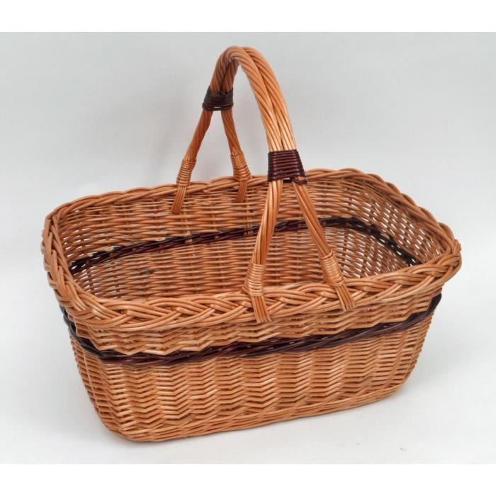 Panier de marché en osier. Panier de marché en osier.