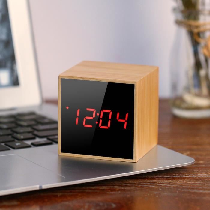Decdeal Mini Réveils Electroniques à LED en Bois Horloge de Commande Vocale à Piles avec Affichage de la Date/Heure/Température 