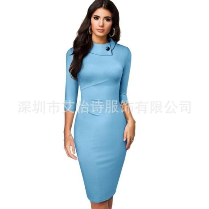 Robe au design classique