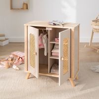 Howa Miniflowers – Armoire Poupée En Bois Avec Tringle, étagères Et 3 Cintres, Design Rotin Moderne