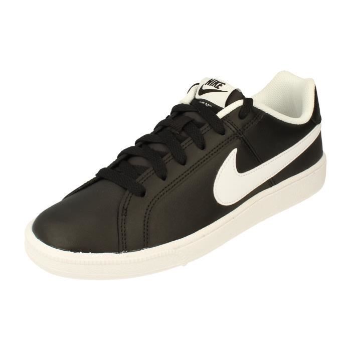 Nike Baskets Nike Court Royale pour Hommes - Cuir Noir - Lacets Plats