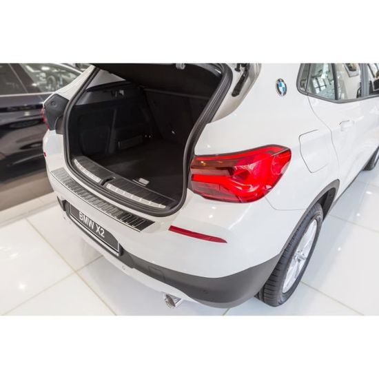 Protection De Seuil De Chargement En Acier Inoxydable Noir Pour BMW Série 2 Gran Tourer F46 (à Partir De 06/2015) - Sur Mesure, Bords Biseautés