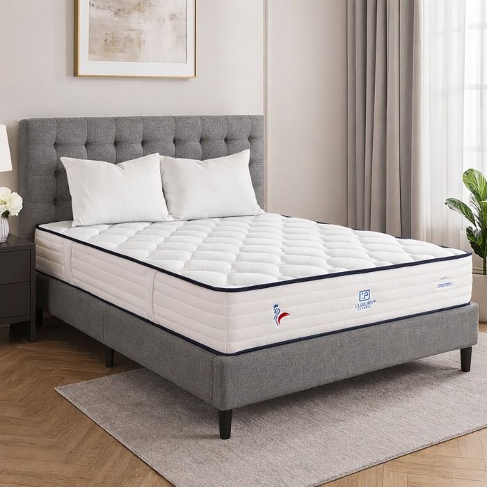 Matelas 140x190 cm Patriote 30cm Ressorts Ensachés mousse haute densité Indépendance du Couchage Soutien ferme + 2 Oreillers Matelas 140x190 cm Patriote 30cm Ressorts Ensachés mousse haute densité Indépendance du Couchage Soutien ferme + 2 Oreillers