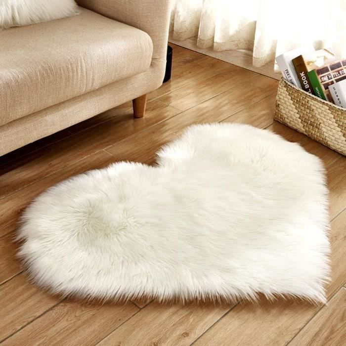 Fourrure de mouton à poils longs. Tapis naturel