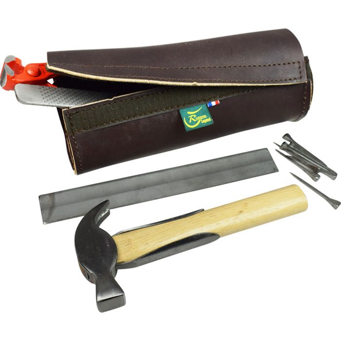 Comparer les prix de Sacoche kit maréchalerie complete cuir Ronzon Legend