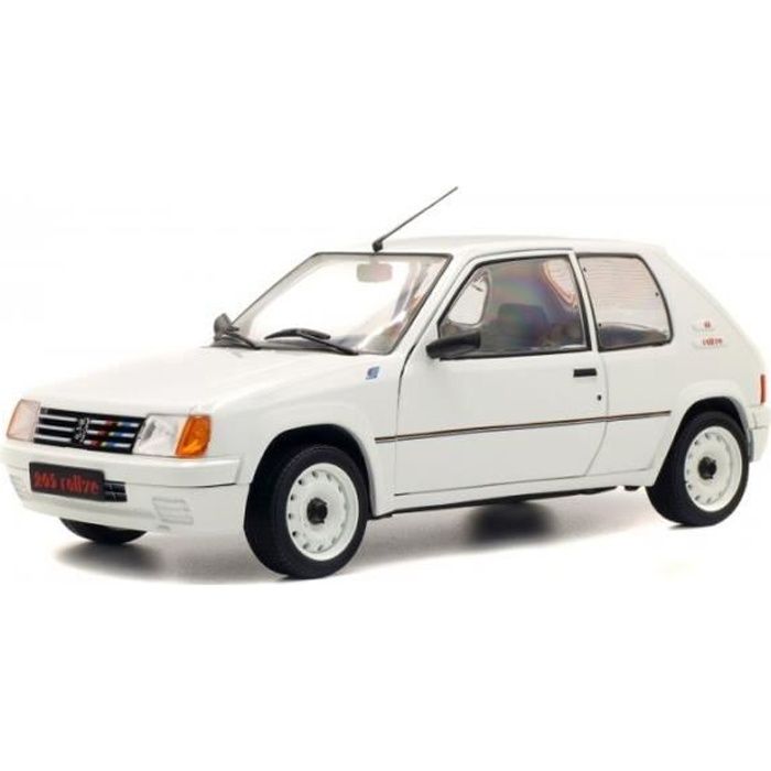 voiture miniature de rallye