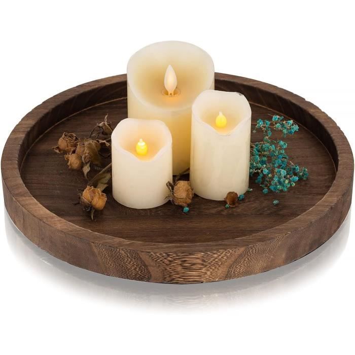 Décoration de table avec plateau en bois naturel bougies