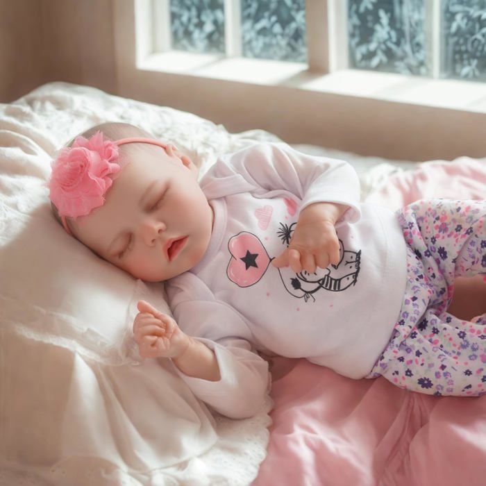 JIZHI Poupée Reborn pour Fille - Bébé Reborn Réalistes de 17 Pouces avec Corps en Vinyle, Poupee Reborn avec Yeux Fermés, Vêtements et Accessoires pour Enfants à Partir de 3 Ans