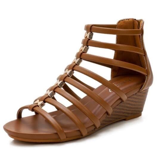 nu pieds talons compensés