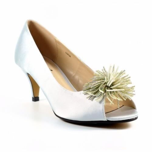 Escarpins LUCIA Lunar Femme Perles Pompon frange Petit talon Satin Argente Achat Vente Escarpins LUCIA Lunar Femme Perles Pompon frange Petit talon Satin Argente pas cher Cdiscount