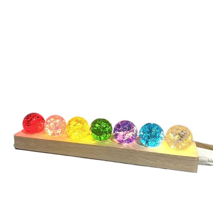 Boule lumineuse en cristal avec socle en bois – 7 couleurs changeantes – décor apaisant pour chambre à coucher et salon – pierres