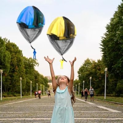 MLRUQRX 2 Parachutes Jouets à Lancer – 46x70 Cm – Jaune Et Vert – Coordinat° Motrice – Cadeau Extérieur Enfant