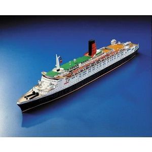 MAQUETTE DE BATEAU Maquette en carton : Queen Elizabeth 2